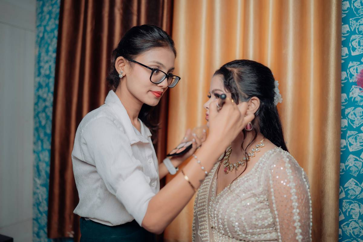How to Craft a Viral-Worthy Bridal Makeup Social Media Post (Without Selling Your Soul to the Algorithm)