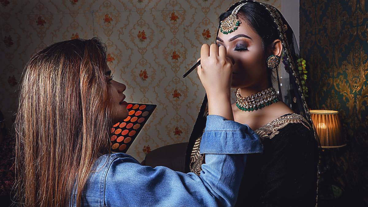 Before and after results from how to contour makeup tutorial using correct undertones