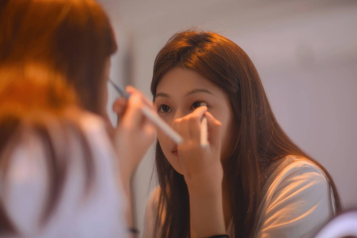 Why Your Korean Makeup Tutorial Isn’t Going Viral (And How Top Makeup YouTubers Actually Do It)